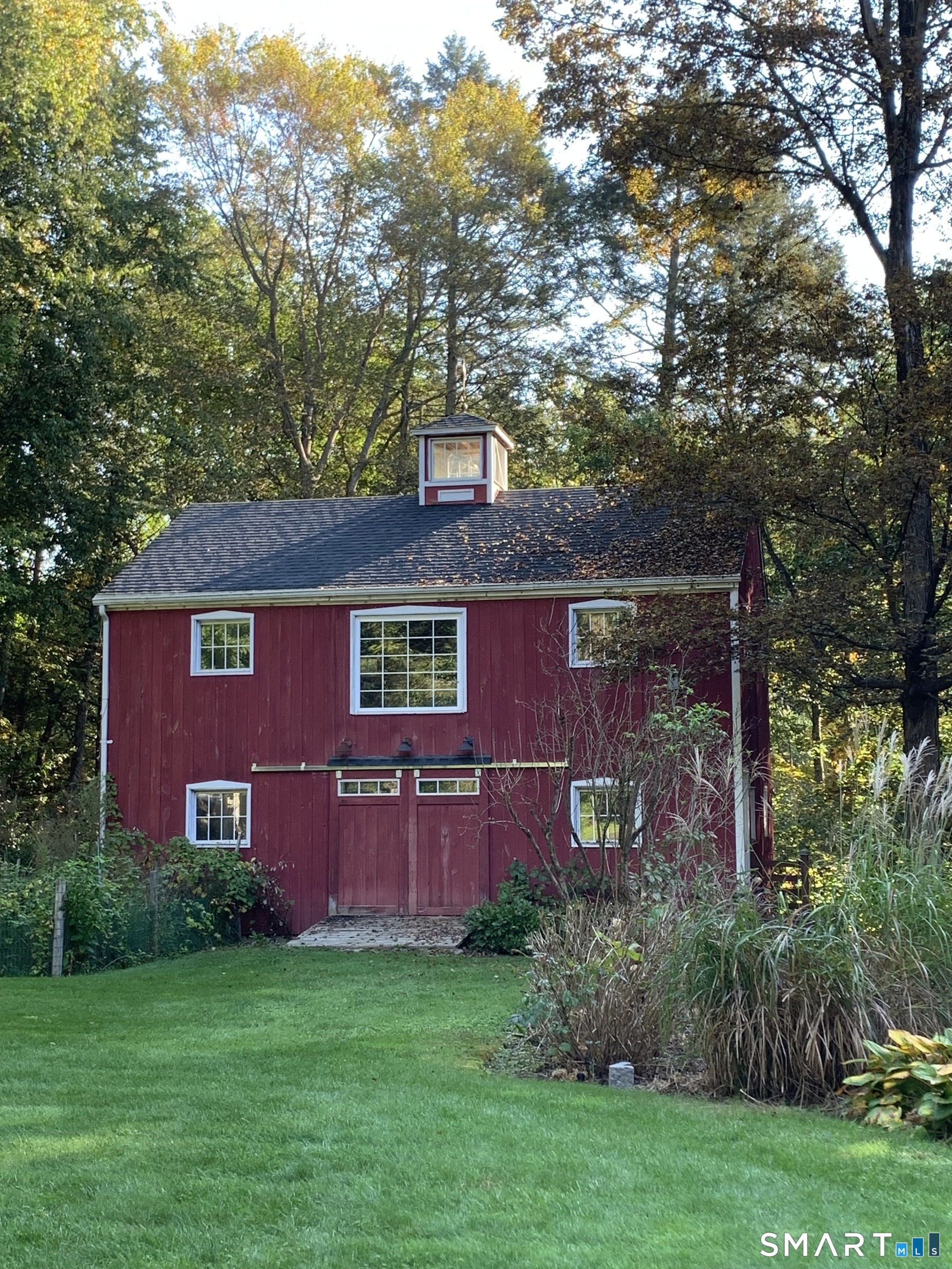 10 Sweetbriar Lane Newtown CT 06482