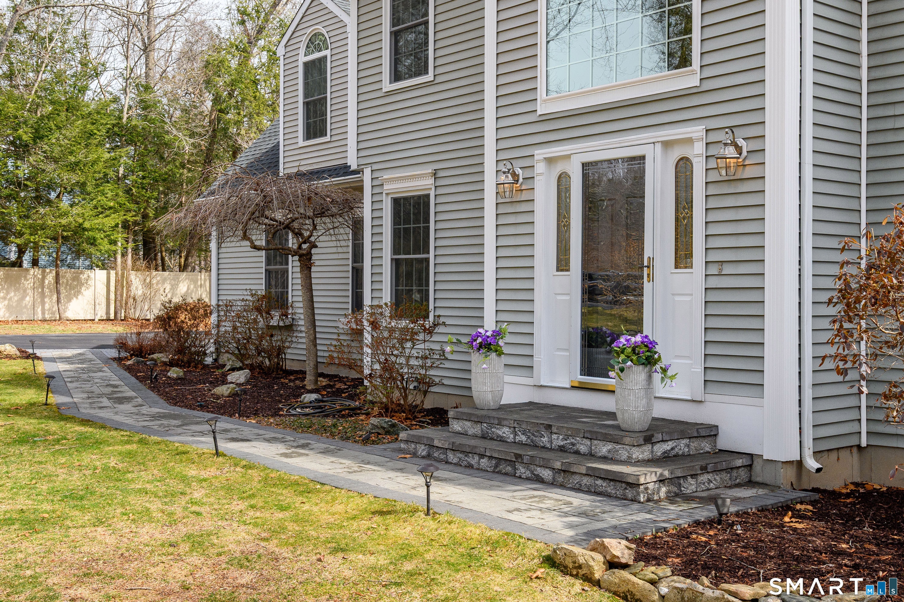 10 Sweetbriar Lane Newtown CT 06482