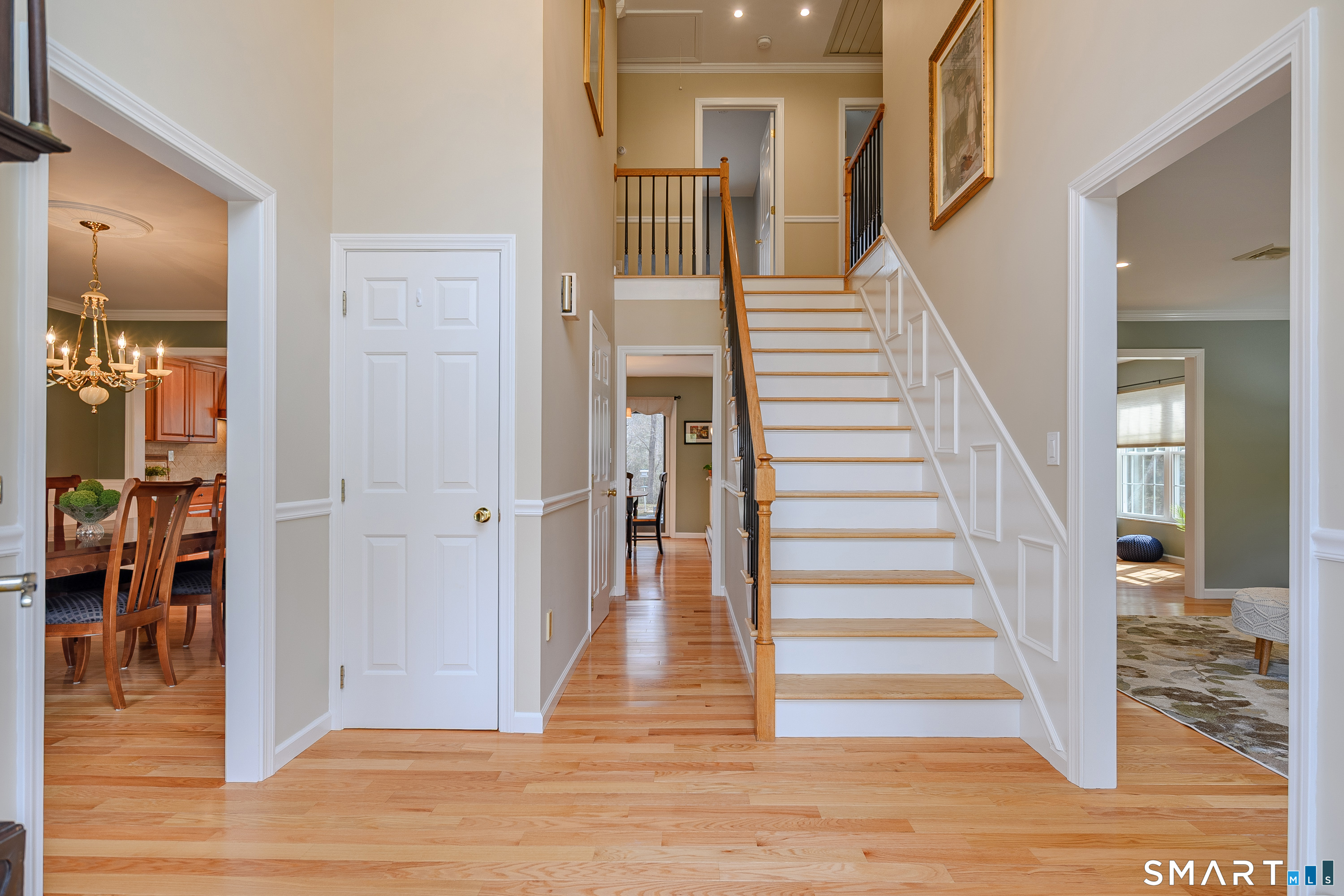 10 Sweetbriar Lane Newtown CT 06482