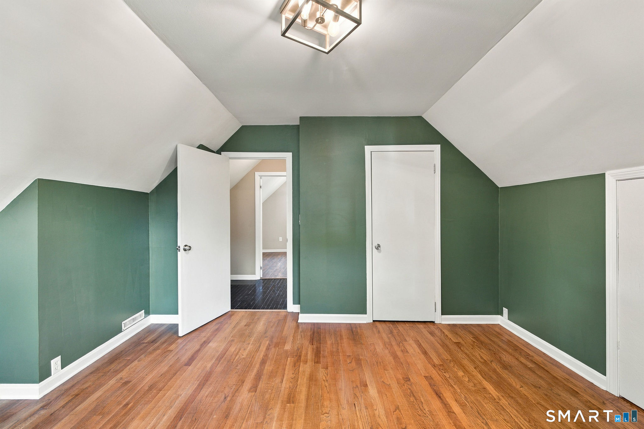 15 Ashland Avenue Waterbury CT 06708