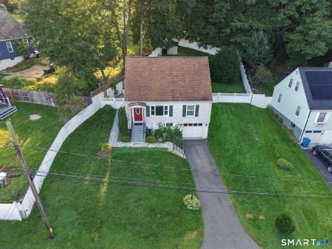 15 Ashland Avenue Waterbury CT 06708