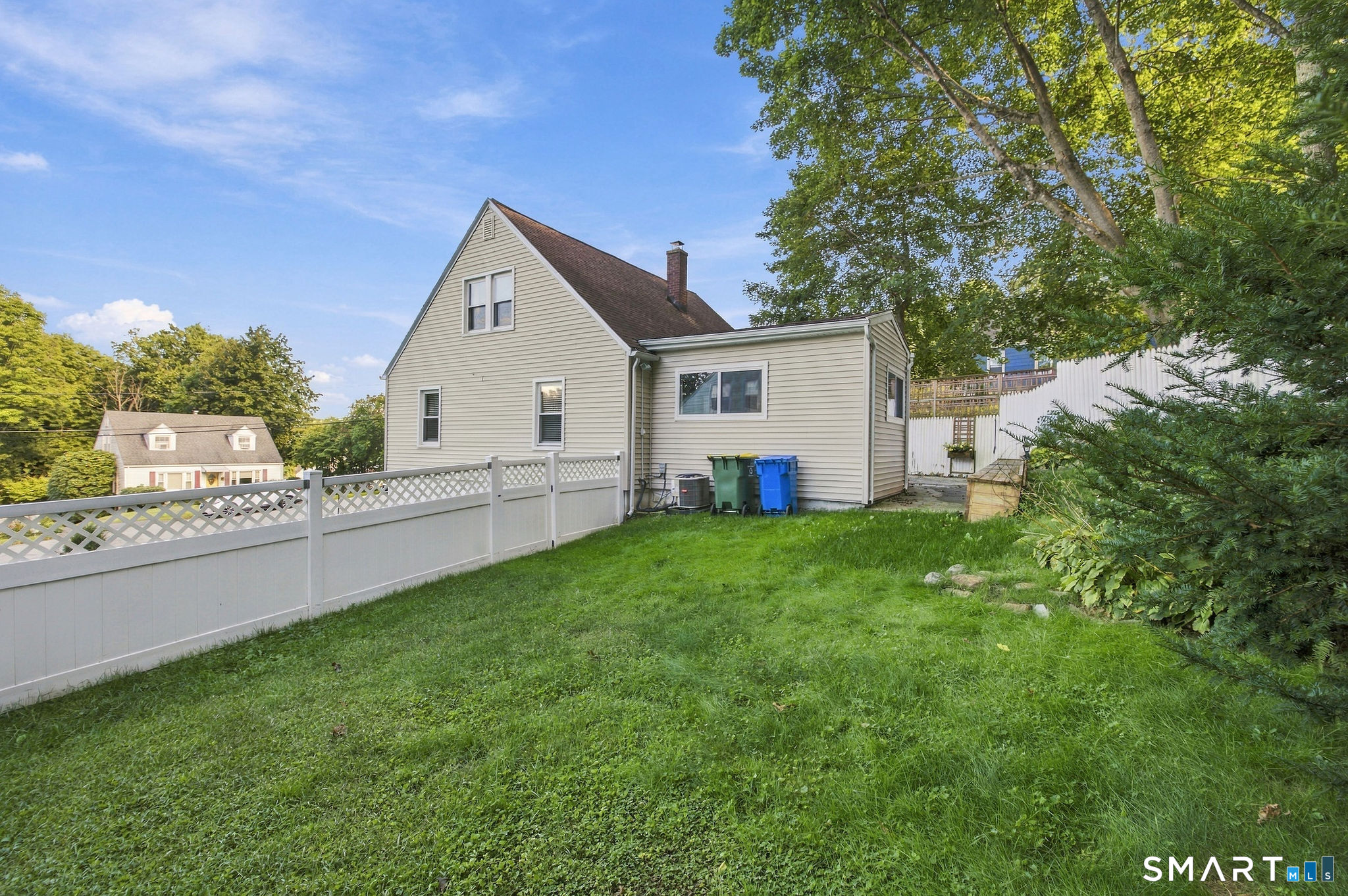 15 Ashland Avenue Waterbury CT 06708