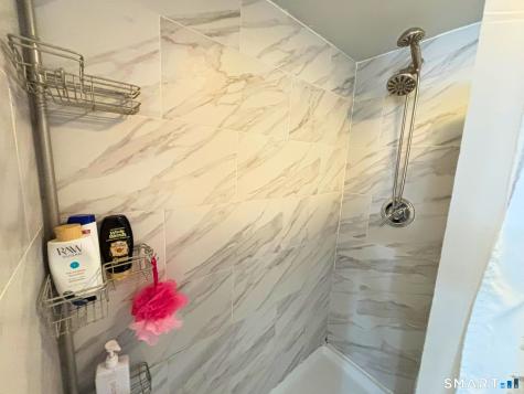 66 Greenview Drive Waterbury CT 06708