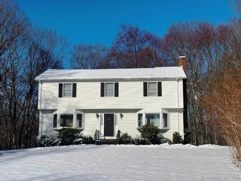 18 Brookwood Court Prospect CT 06712