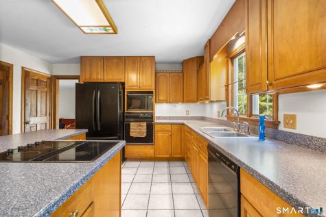 43 Robinhood Drive Ledyard CT 06335