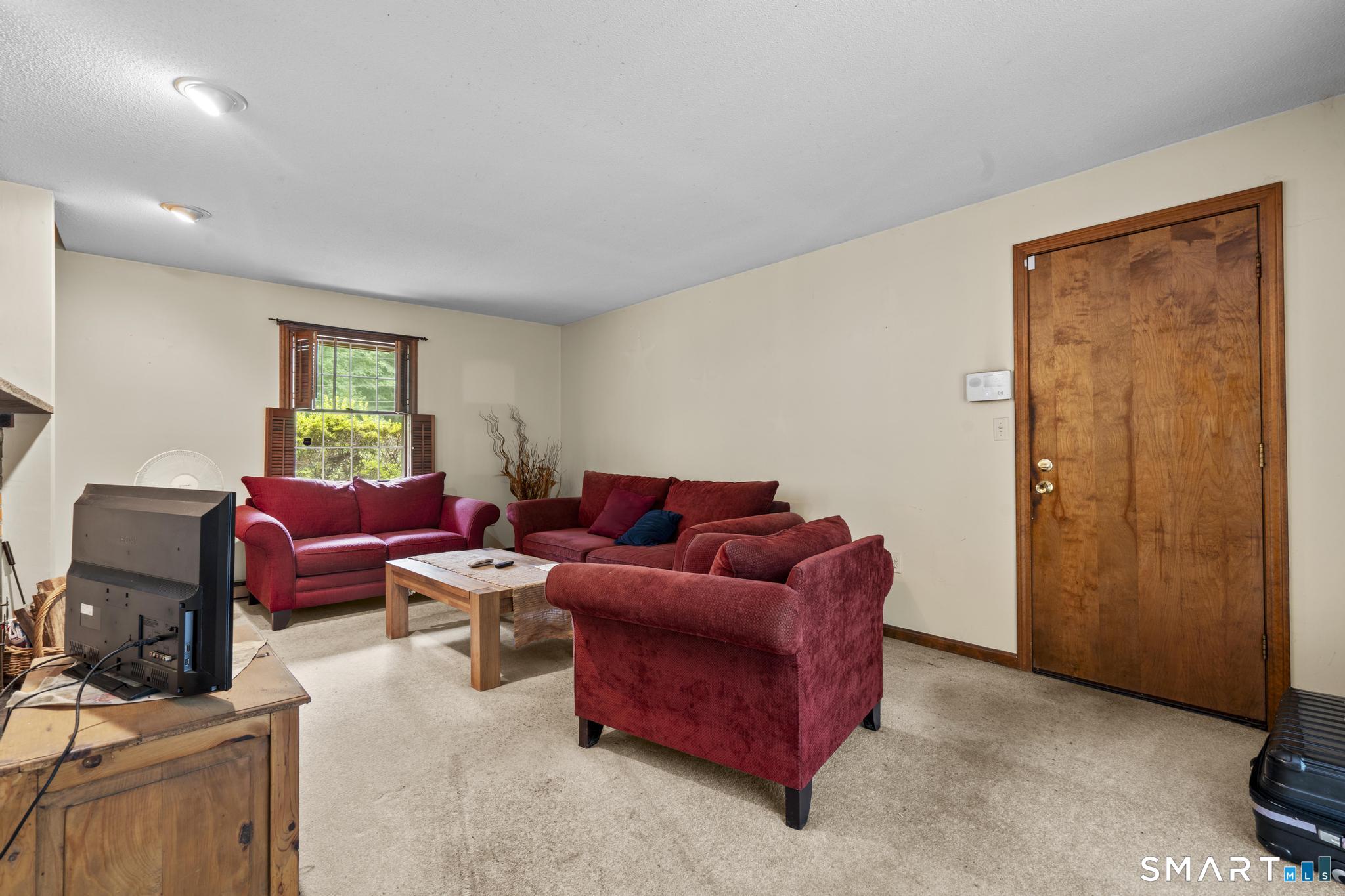 43 Robinhood Drive Ledyard CT 06335