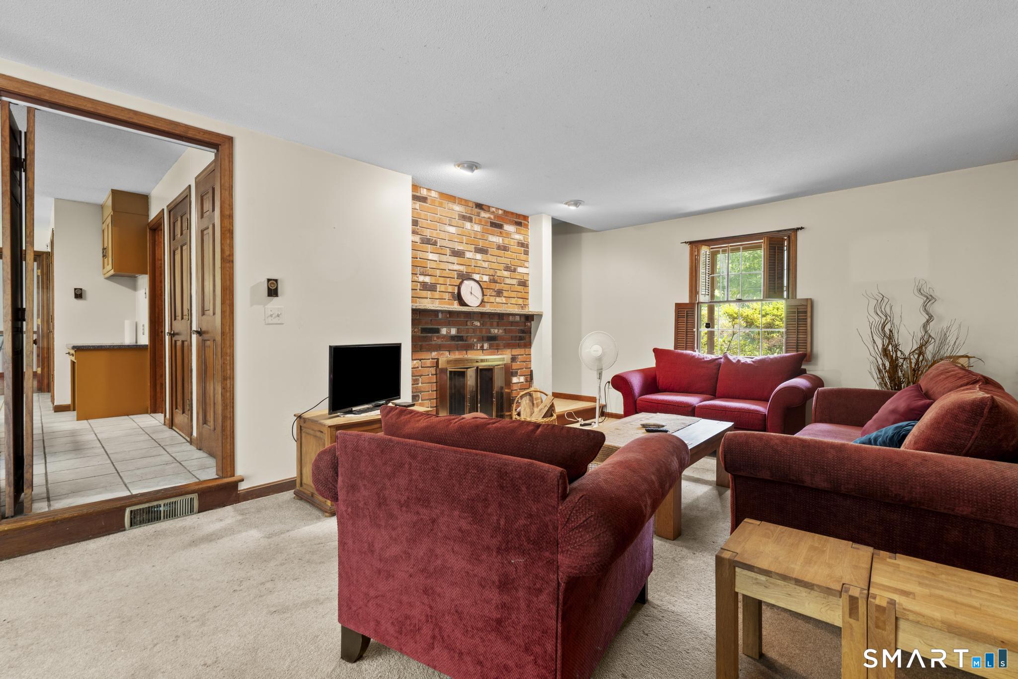 43 Robinhood Drive Ledyard CT 06335