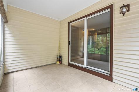 43 Robinhood Drive Ledyard CT 06335