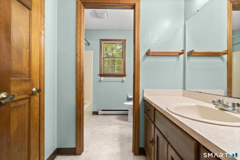 43 Robinhood Drive Ledyard CT 06335