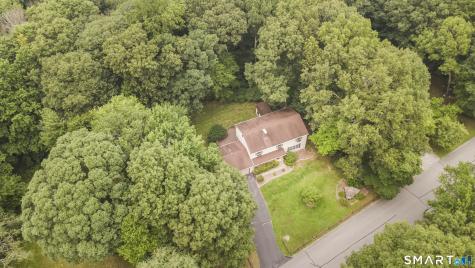 43 Robinhood Drive Ledyard CT 06335