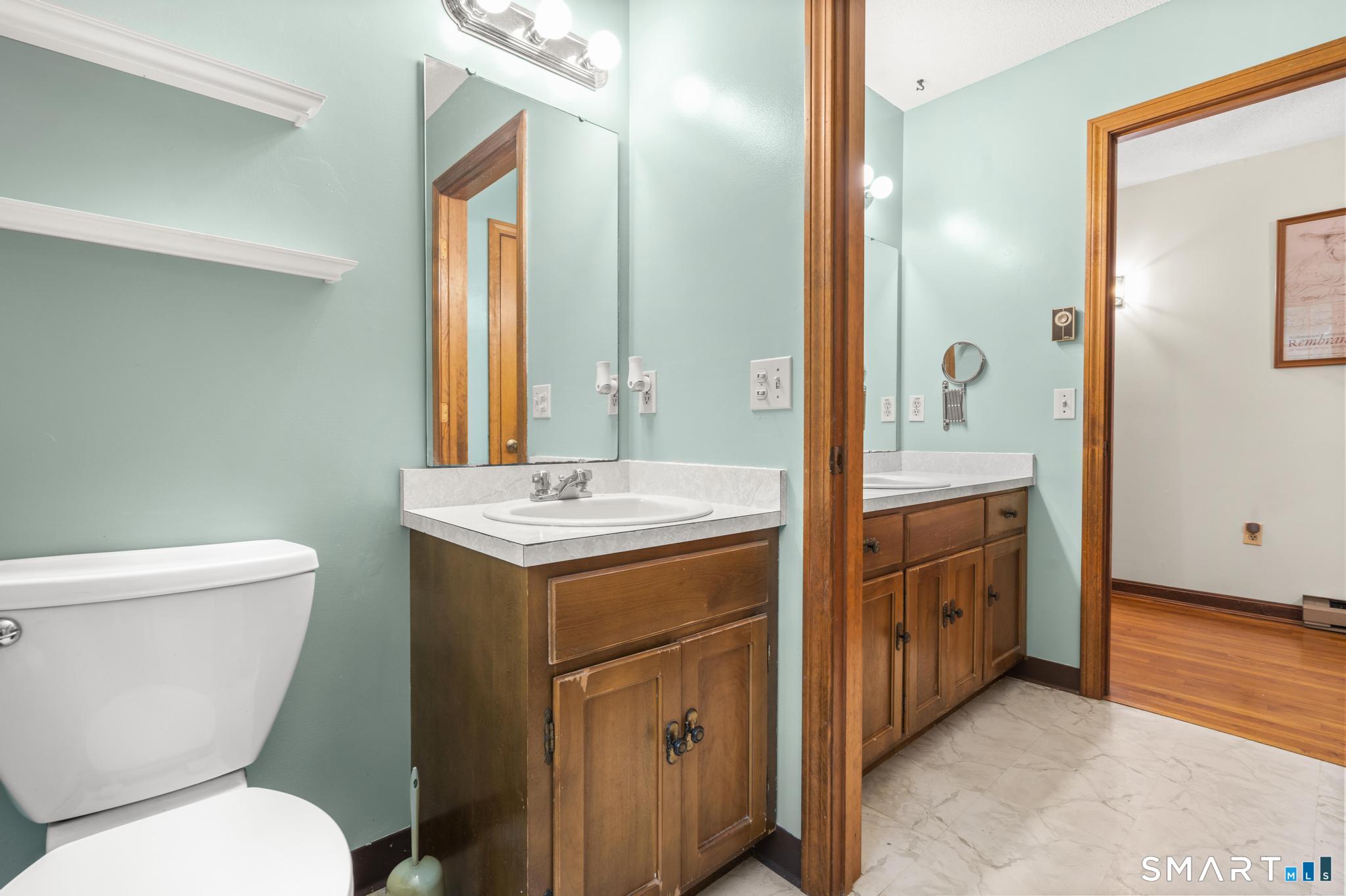 43 Robinhood Drive Ledyard CT 06335