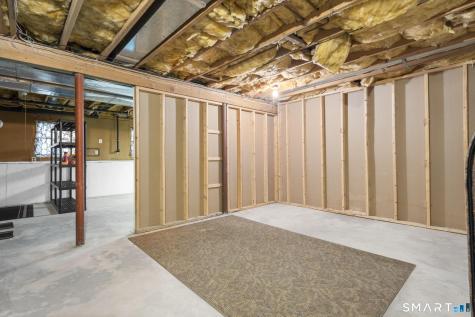 43 Robinhood Drive Ledyard CT 06335