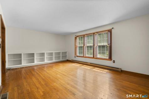 43 Robinhood Drive Ledyard CT 06335