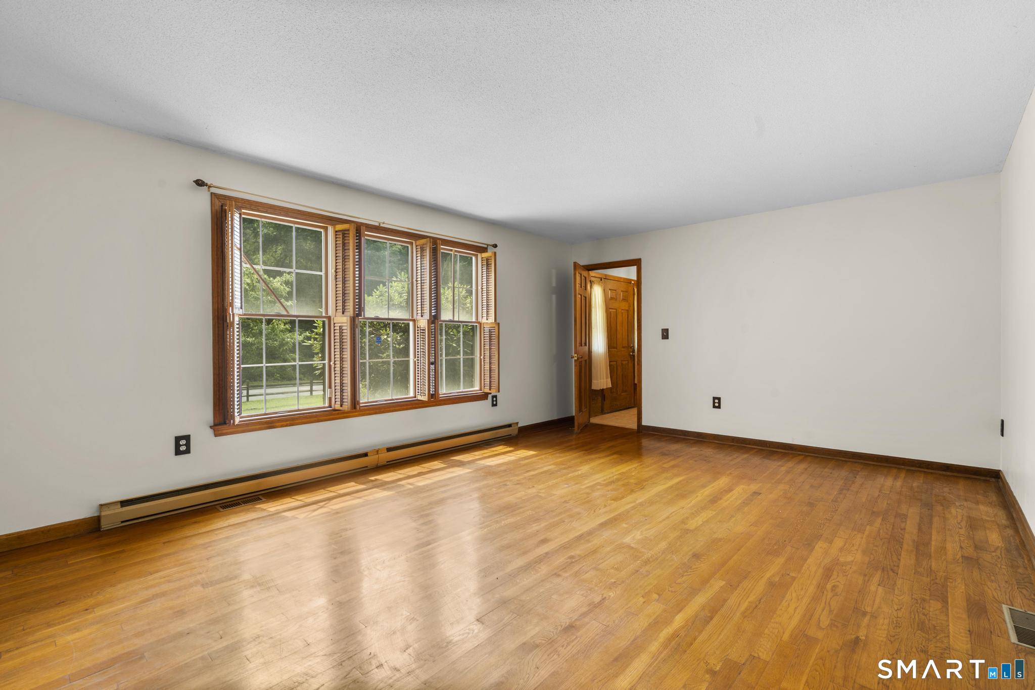 43 Robinhood Drive Ledyard CT 06335