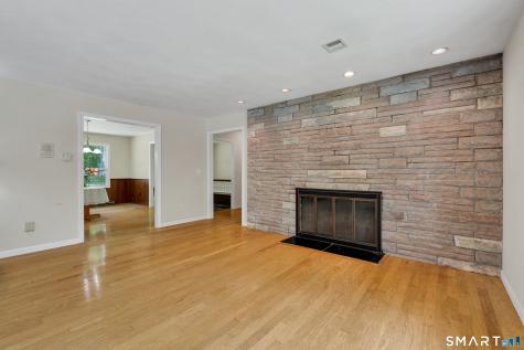 30 Maltbie Road Newtown CT 06470
