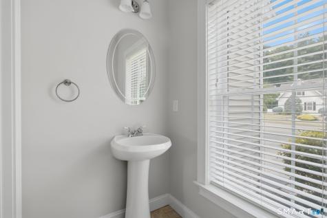 10 Rose Cliff Farmington CT 06032