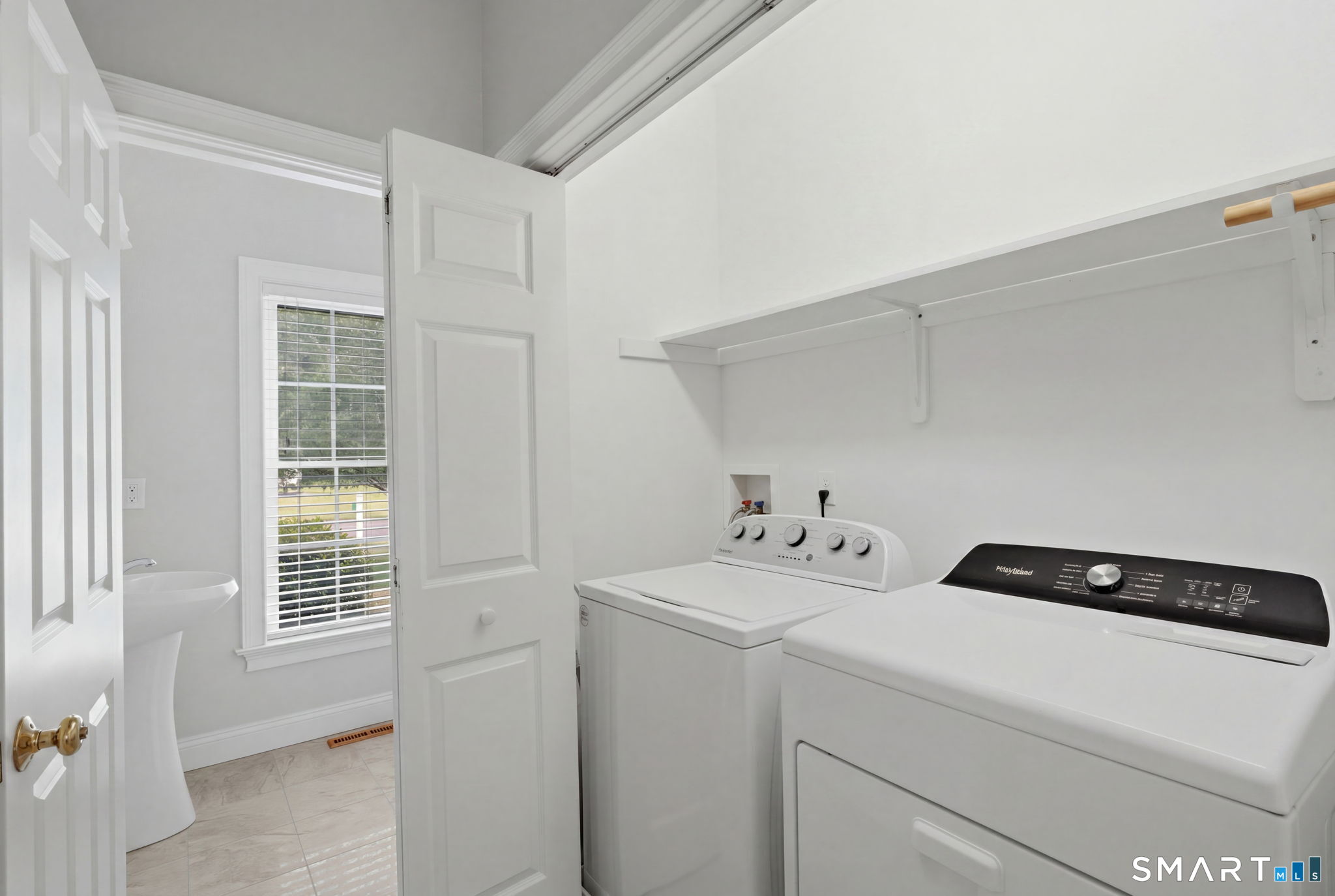 10 Rose Cliff Farmington CT 06032