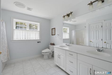 10 Rose Cliff Farmington CT 06032