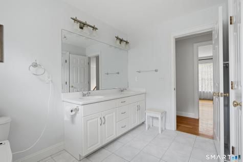 10 Rose Cliff Farmington CT 06032