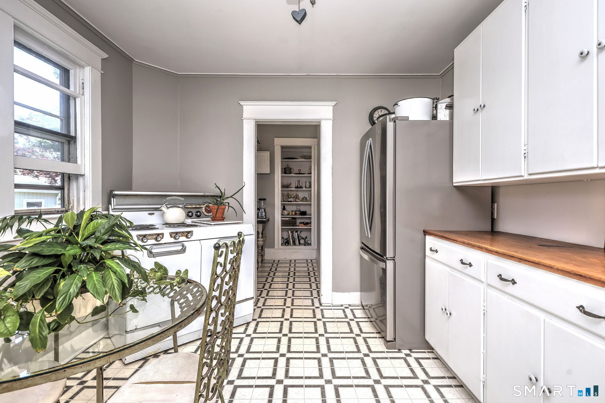 33 Loomis Street Milford CT 06460