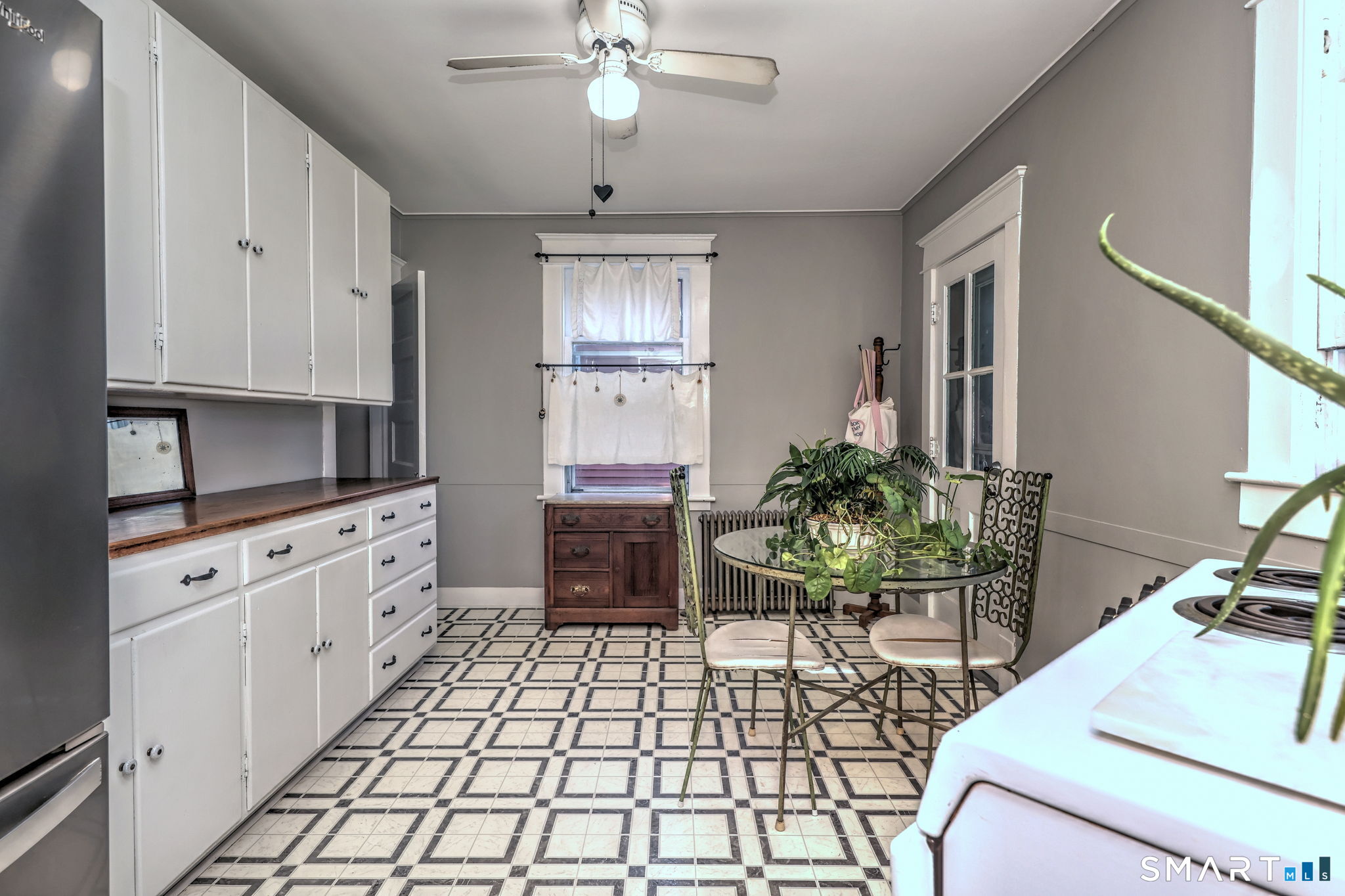 33 Loomis Street Milford CT 06460
