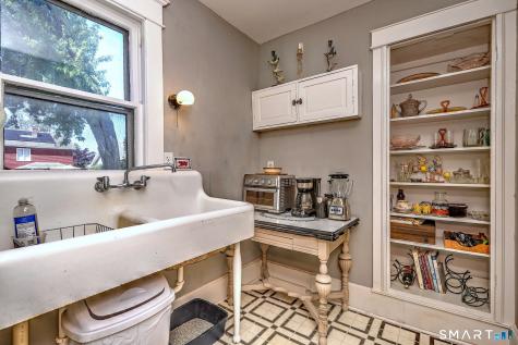 33 Loomis Street Milford CT 06460