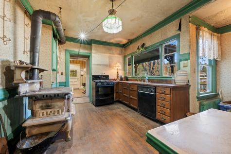 124 River Road Willington CT 06279