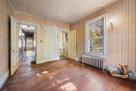 124 River Road Willington CT 06279