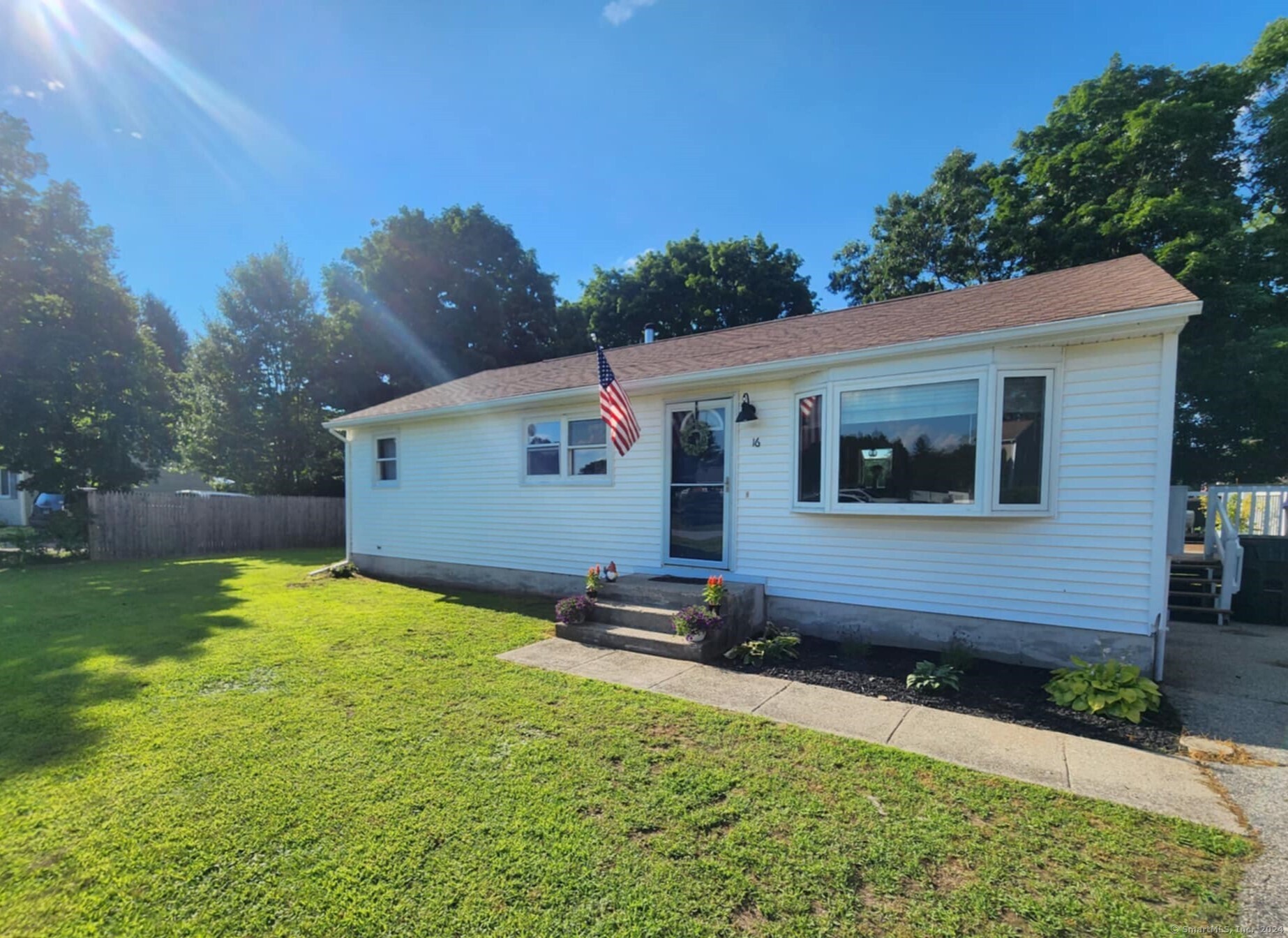 16 Liberty Lane Thompson CT 06277