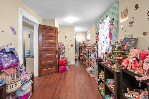 14 Gordon Street Waterbury CT 06710