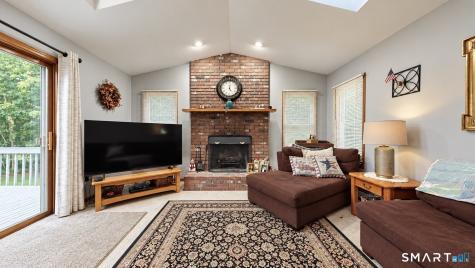 17 Pier Court Milford CT 06460