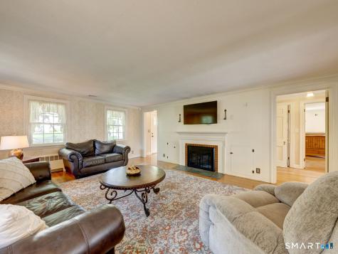 156 Red Stone Hill Plainville CT 06062