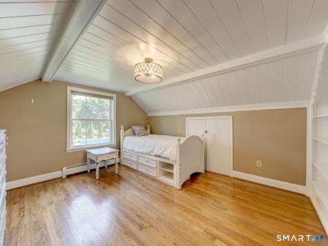 156 Red Stone Hill Plainville CT 06062