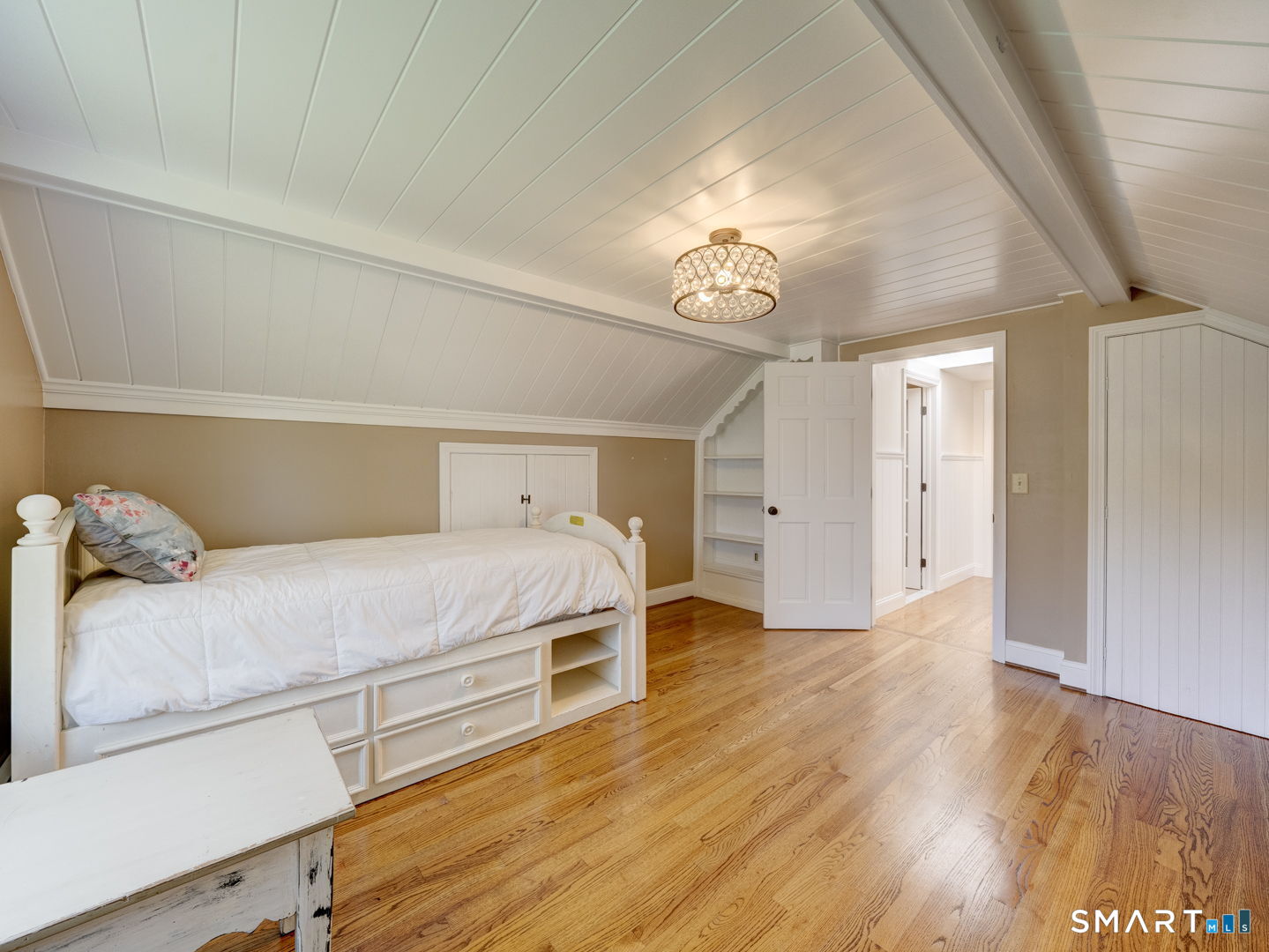156 Red Stone Hill Plainville CT 06062
