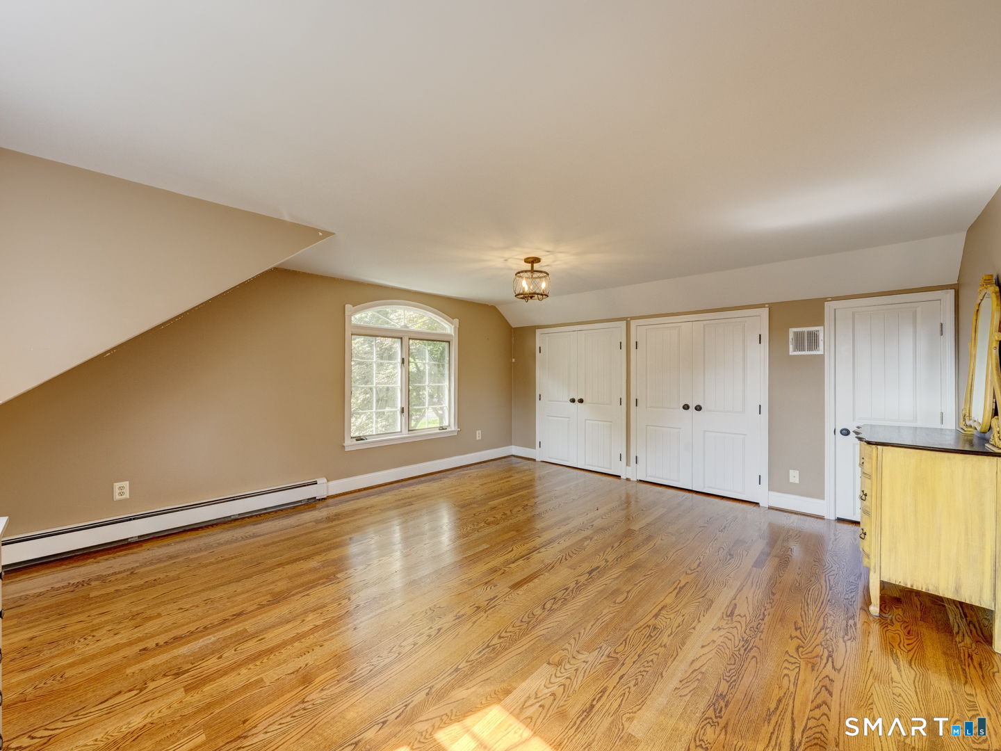 156 Red Stone Hill Plainville CT 06062