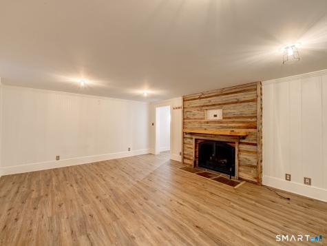 156 Red Stone Hill Plainville CT 06062