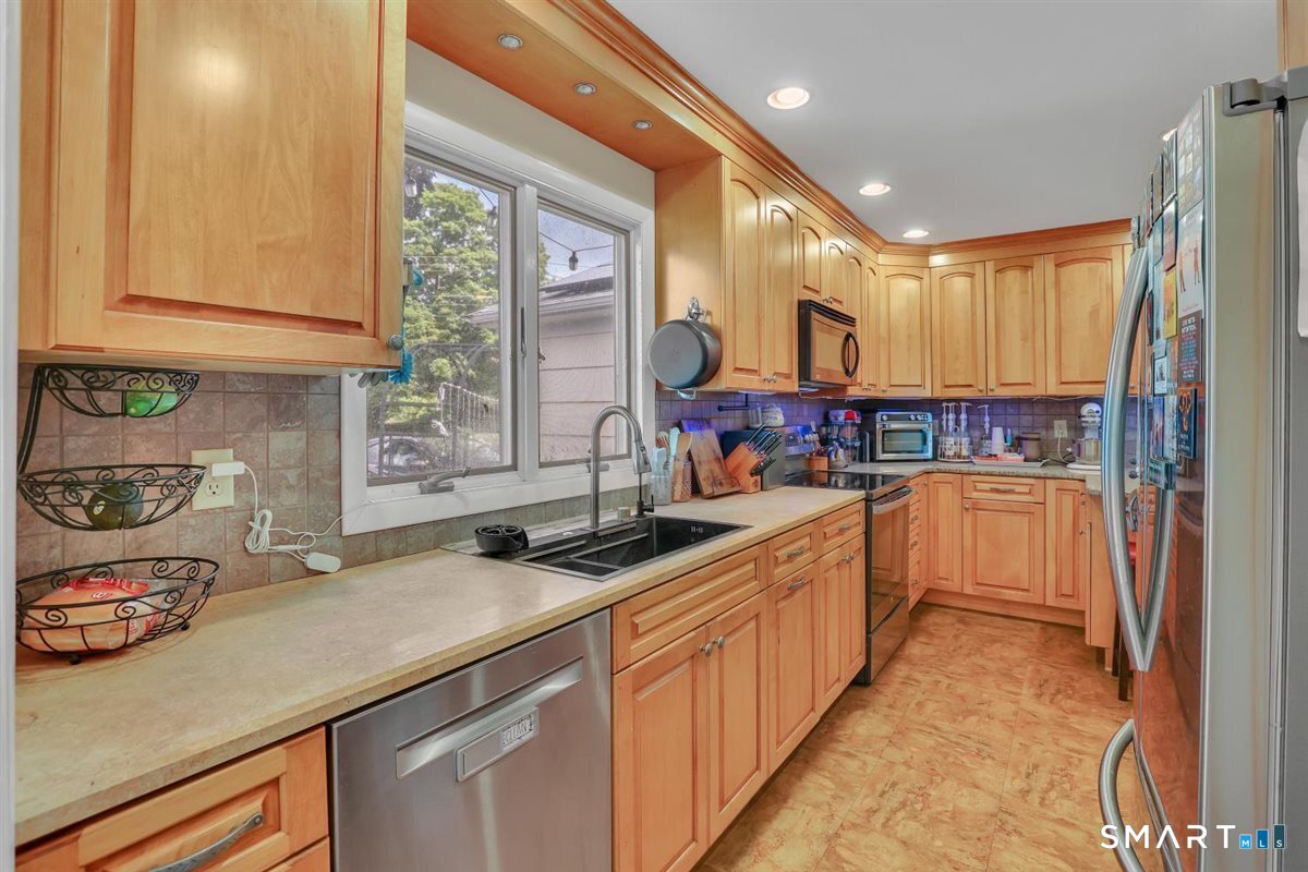46 Crestridge Drive Vernon CT 06066