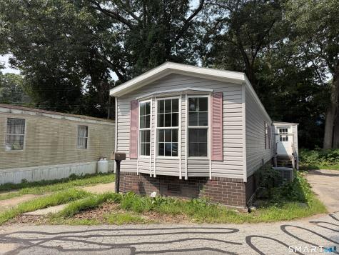 1042 Poquonnock Road Groton CT 06340