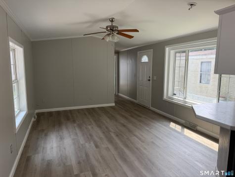 1042 Poquonnock Road Groton CT 06340