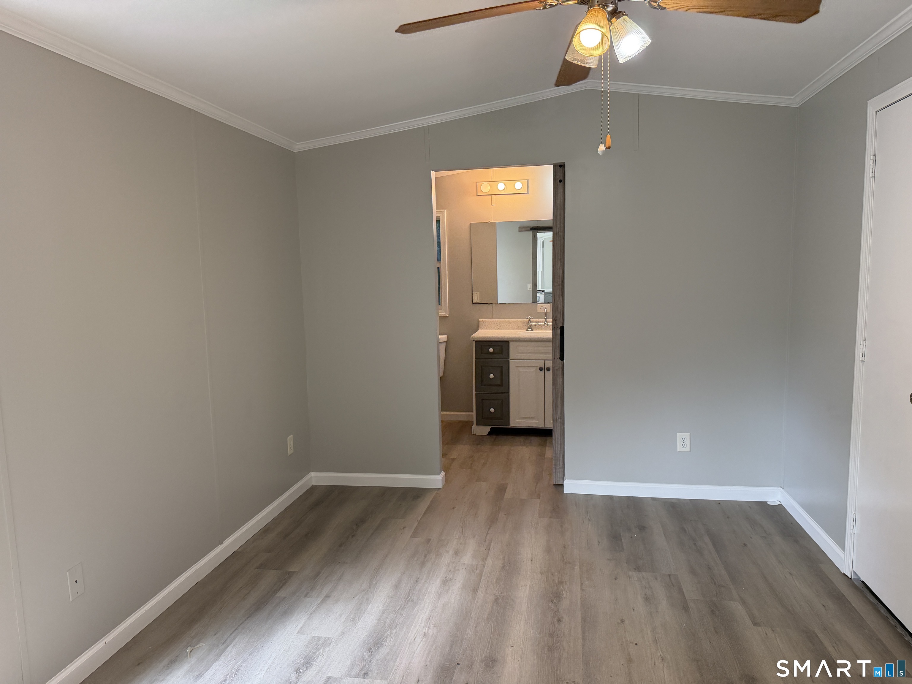 1042 Poquonnock Road Groton CT 06340