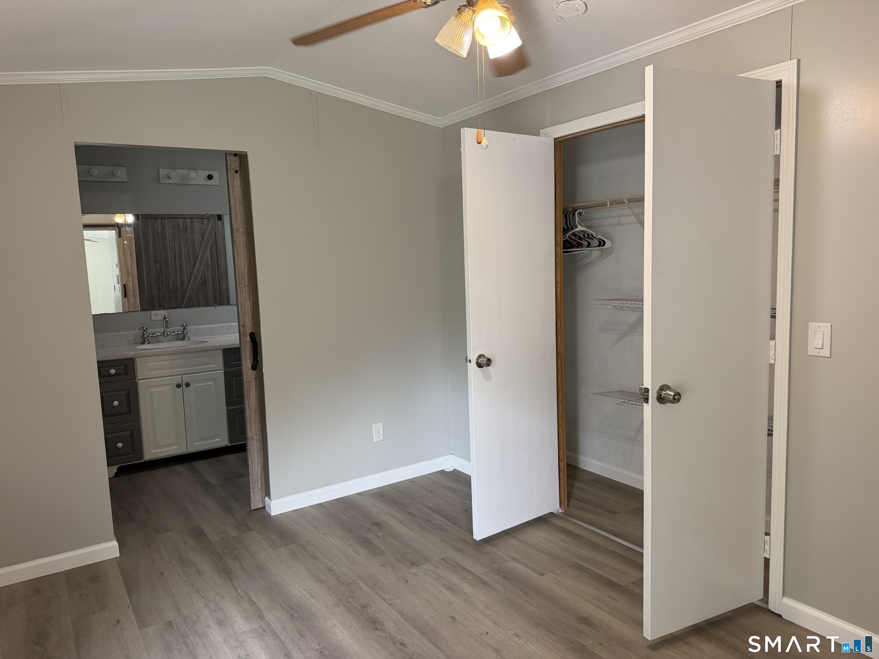 1042 Poquonnock Road Groton CT 06340