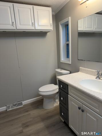 1042 Poquonnock Road Groton CT 06340
