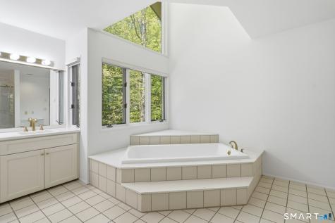 57 Grouse Lane Woodbridge CT 06525