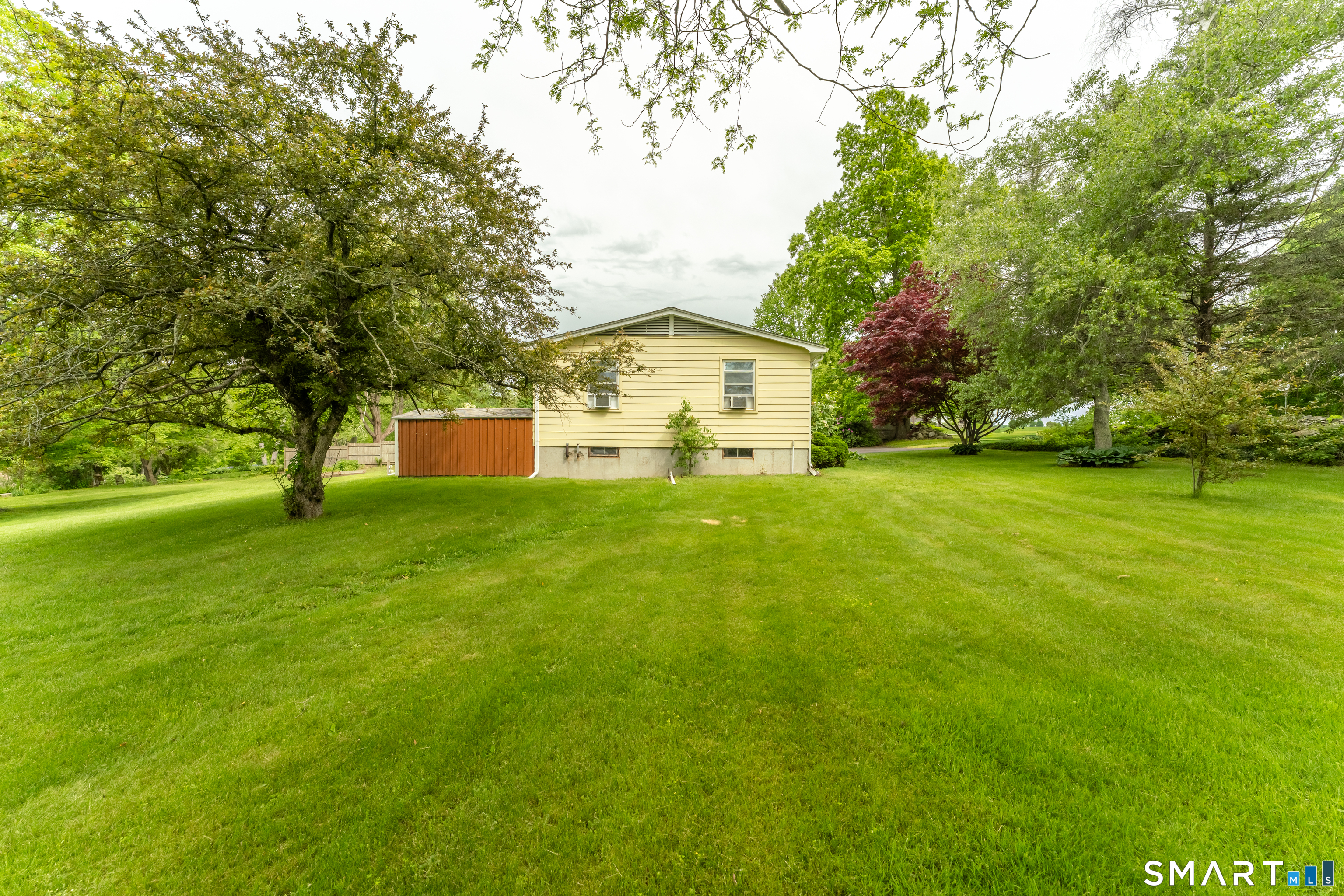 894 Route 169 Woodstock CT 06281
