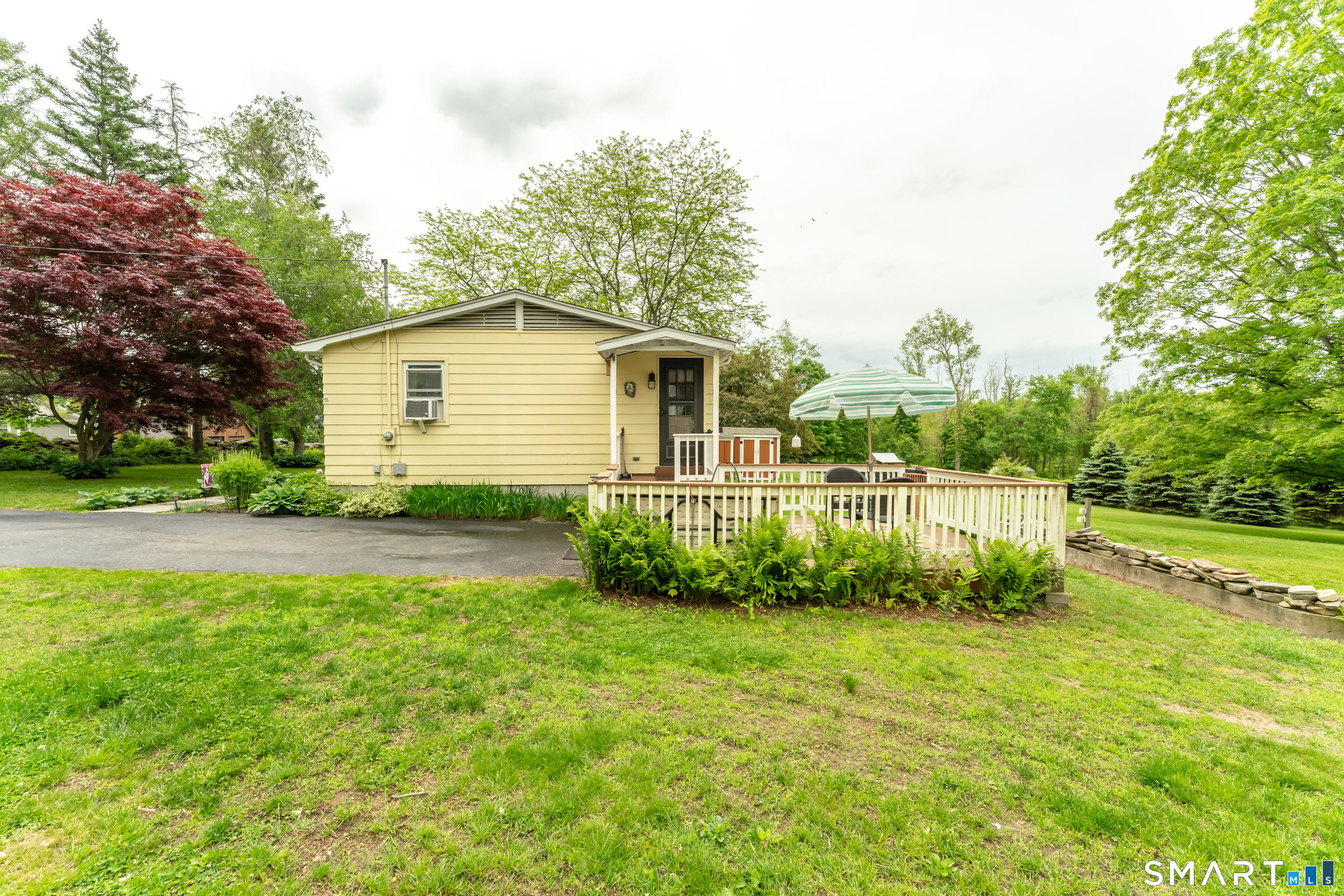 894 Route 169 Woodstock CT 06281
