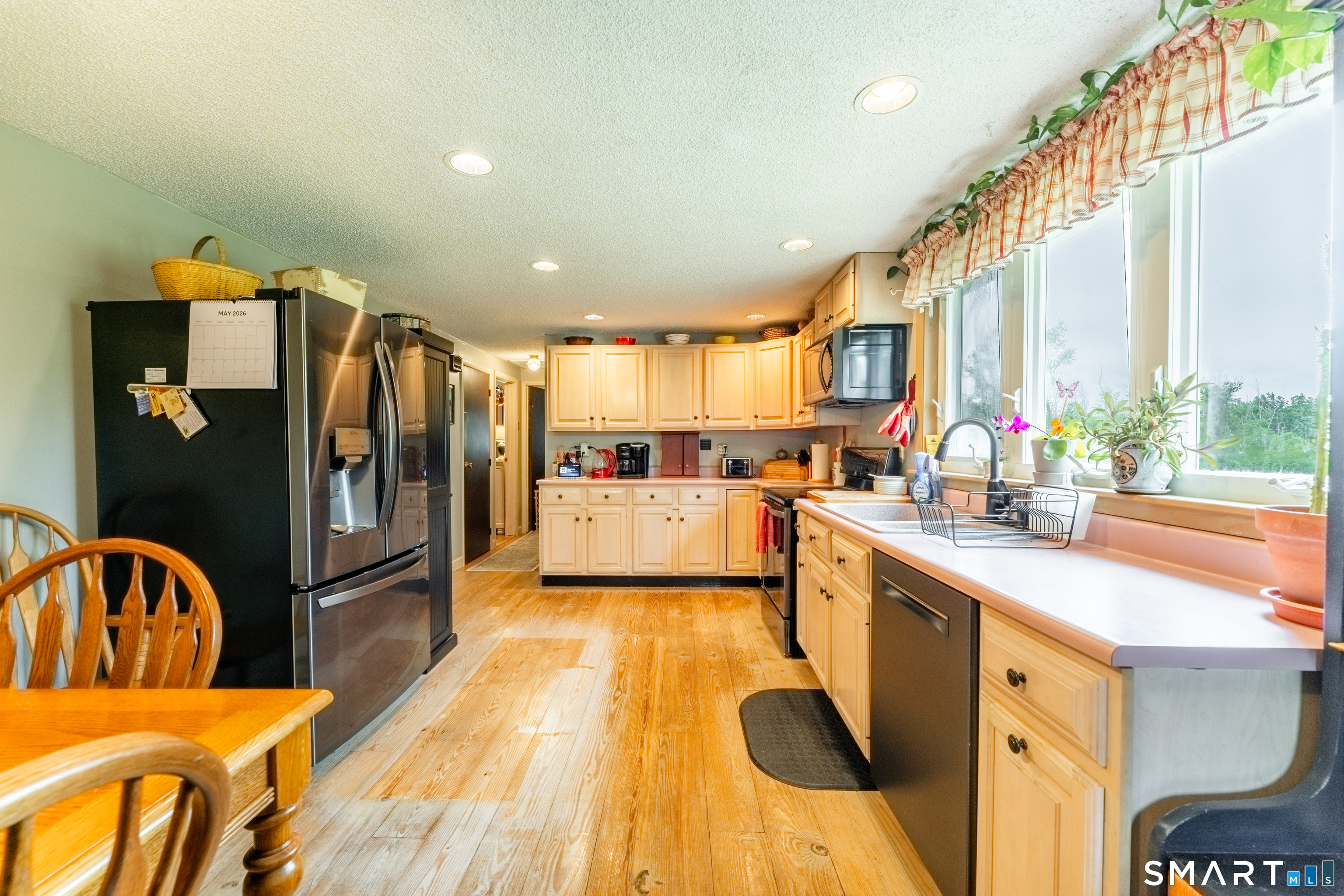 894 Route 169 Woodstock CT 06281