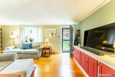 894 Route 169 Woodstock CT 06281