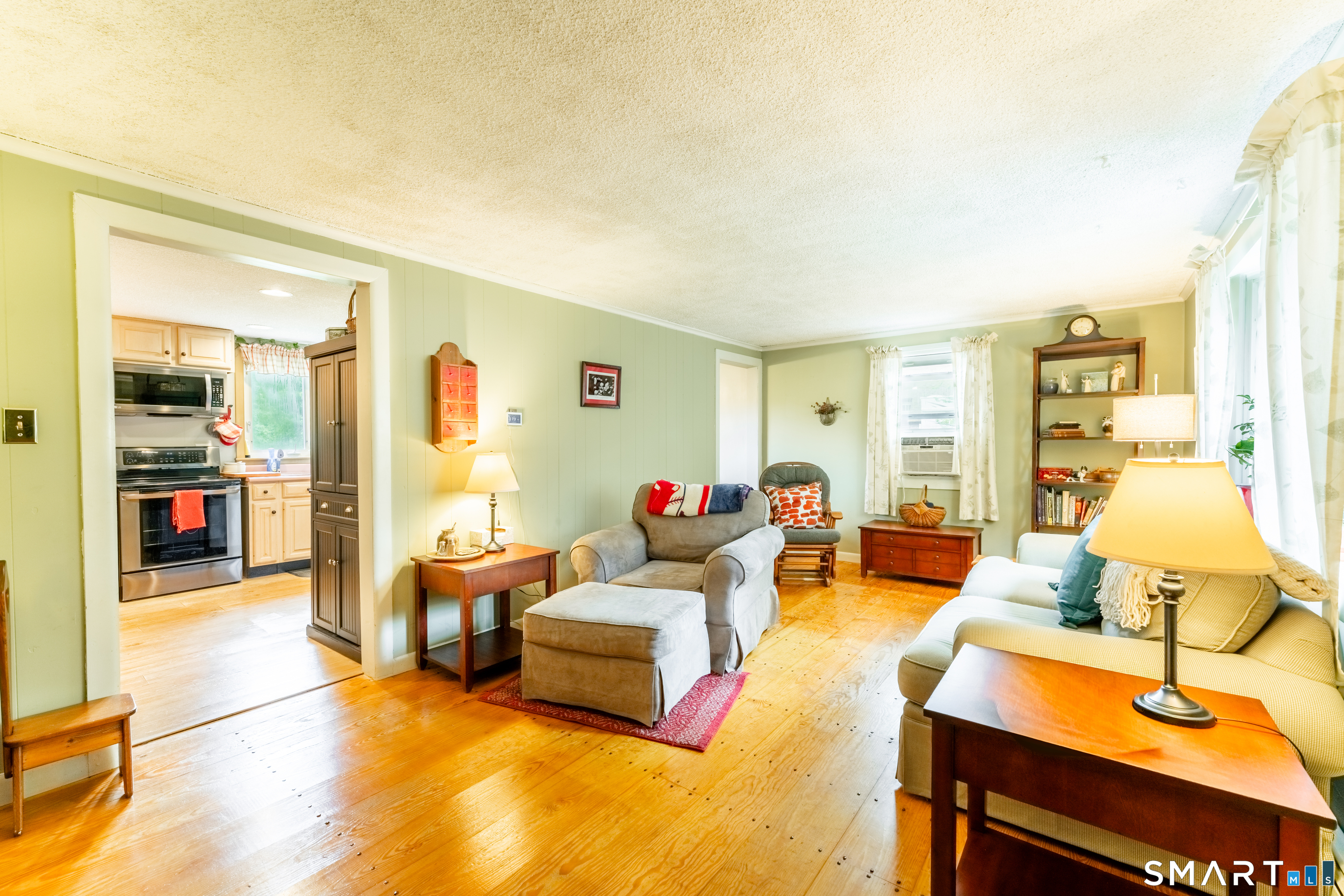 894 Route 169 Woodstock CT 06281