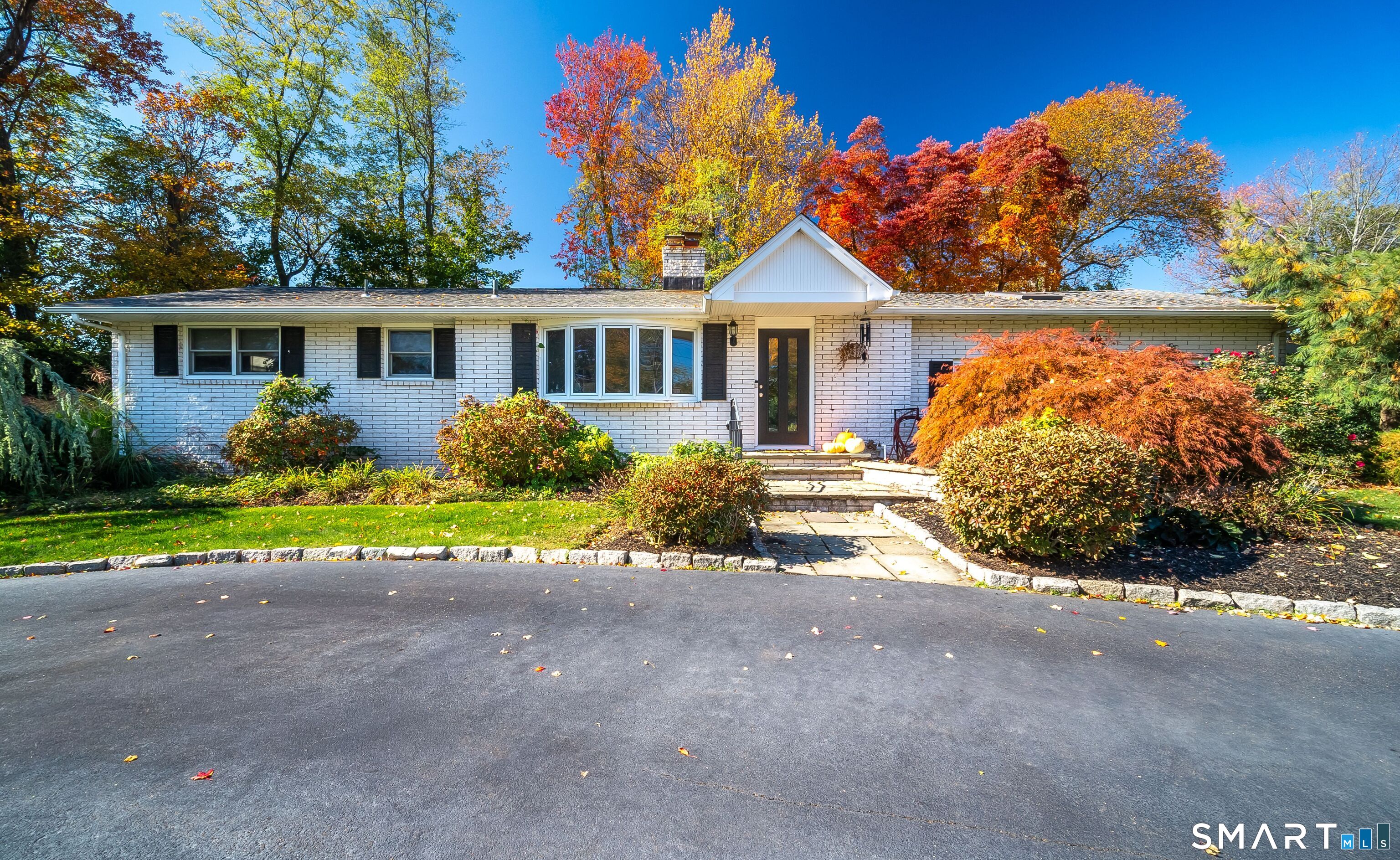 22 Valley Brook Lane North Haven CT 06473