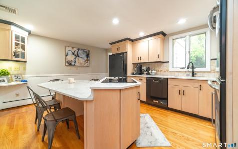 22 Valley Brook Lane North Haven CT 06473